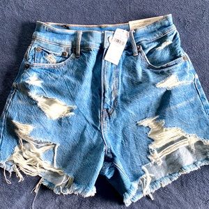 American Eagle Jean Shorts, Size 0.  New with tags.  Comfort stretch waistband